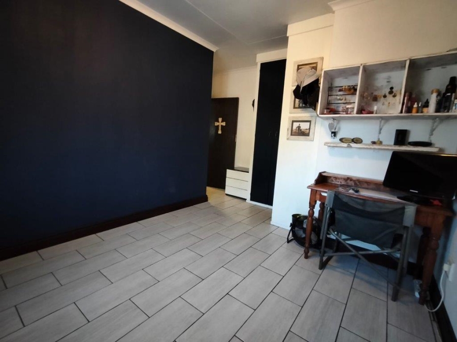 4 Bedroom Property for Sale in Oos Einde North West